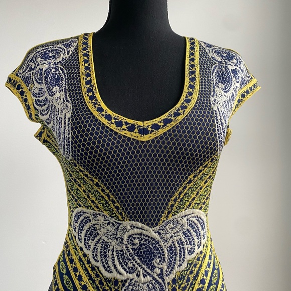 Herve Leger Unique Dress! Blue, Yellow & Cream Size XS - Picture 9 of 12